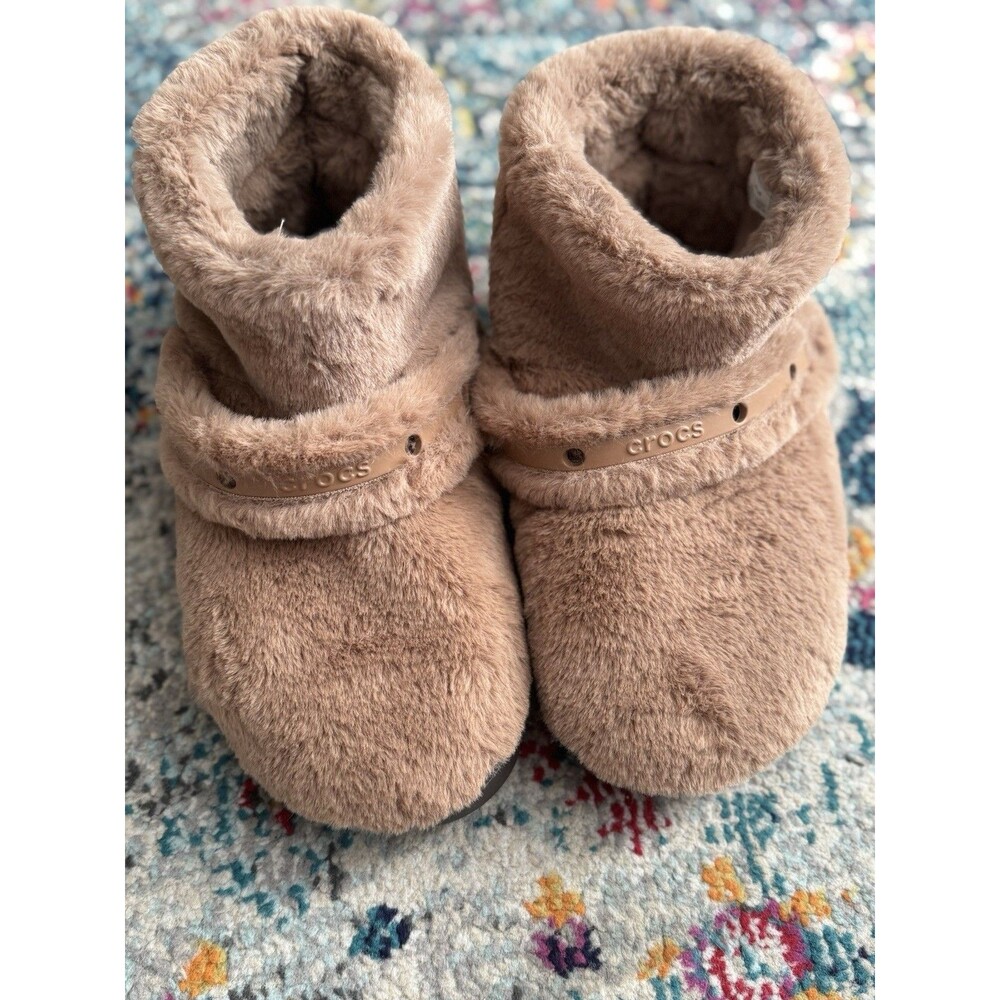 Crocs Classic Unfurgettable Boot Milk Chocolate Faux Fur Slip On Shoe Women's 9